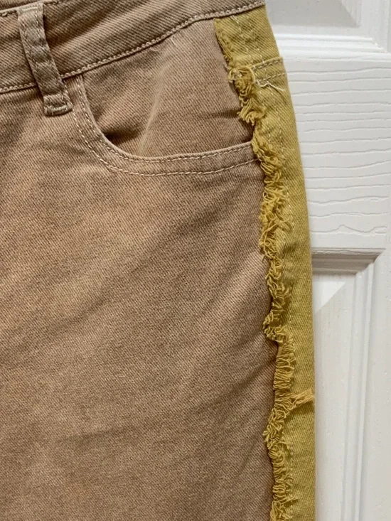 Two-Tone Tan & Mustard Women’s Jeans - Picture 4 of 8